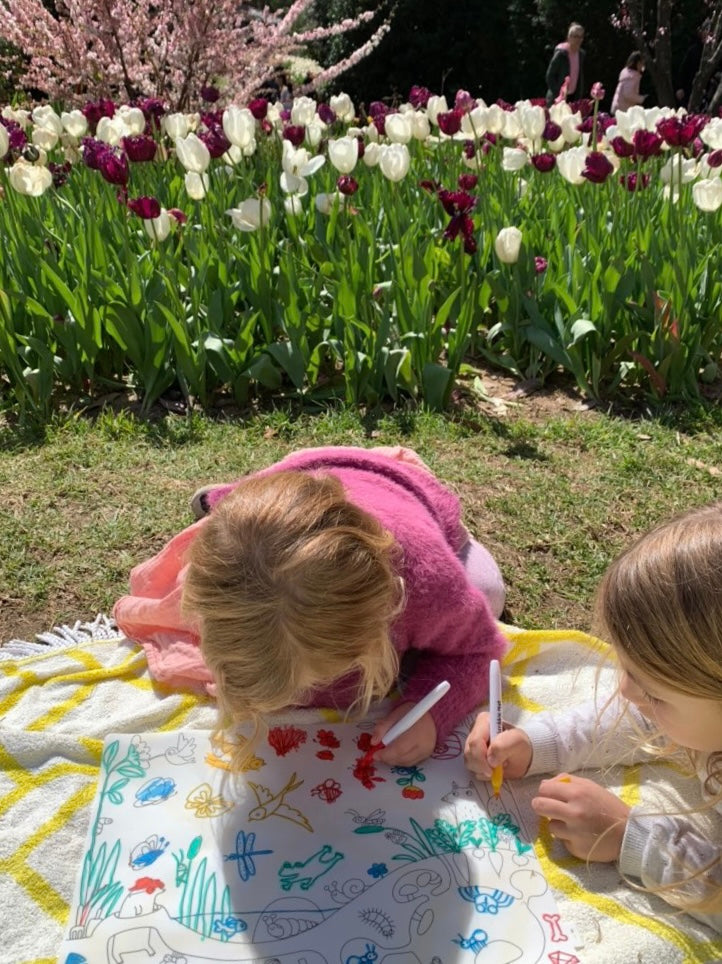 In The Garden Reusable Scribble Mat