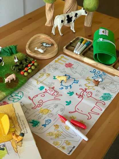On the Farm Reusable Scribble Mat